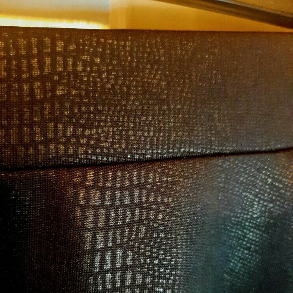 XL Black Swing Skirt Short Snake Textured Wallflower brand - Picture 4 of 9